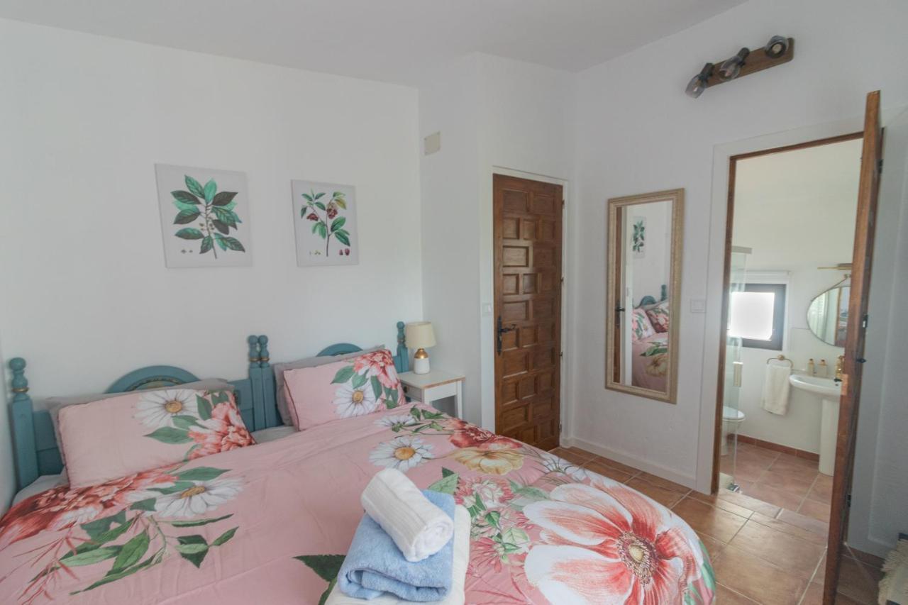 Dragonfly House Spain Antequera Buitenkant foto